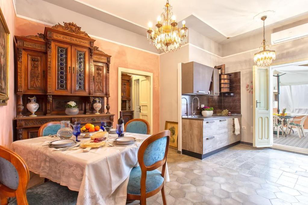 Romantic Liberty Appartamento In Villa Su Due Livelli Alghero Exterior photo